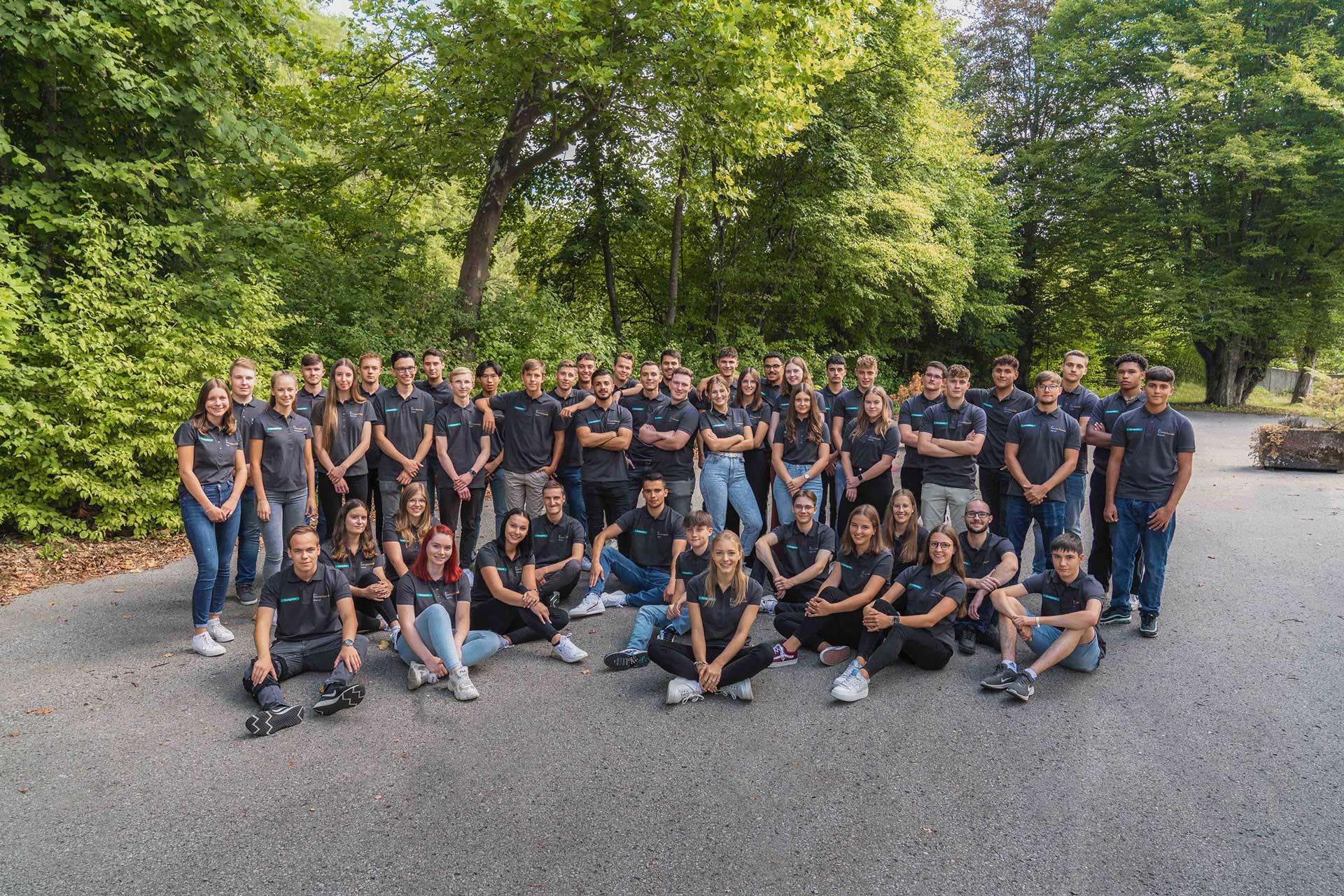 Gruppenbild Azubis Hansgrohe